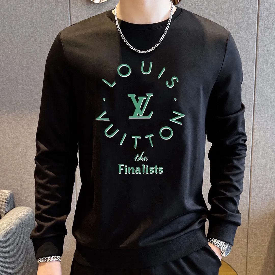 🅿️380 [LV Louis Vuitton] (Fat Man Gospel) hot-selling suit is coming. Focus on the original version of the official website. 2025 new hot-selling sweatshirt suit. The original order is hard to buy🇭🇰. It is the meticulous work of top designers for a fitting and perfect upper body effect. All-natural high-quality Roman cotton 100%, close-fitting comfort, noble and elegant! Original hardware embodies elegance and nobility! Counter size: M-5XL (maximum wear up to 220 pounds)